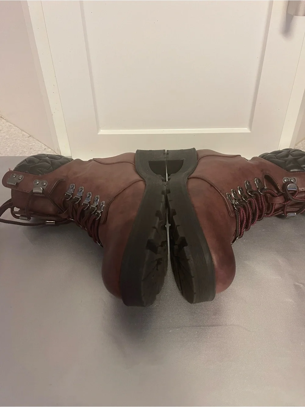 Mia Mackenzie Boots Women’s Burgundy Faux Leather Combats Boots Sz 8.5M